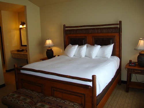 StoneCreek Lodge image 6